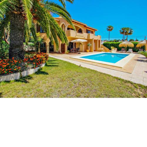 Anfora - Ocean view villa with private pool in Benissa