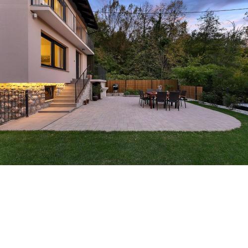 Angel Boutique Home
