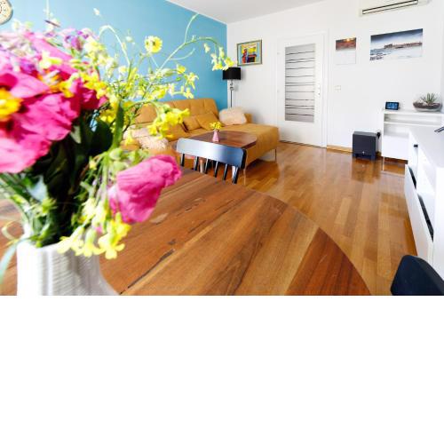 Angel Eyes Apartment - lovely apartment for 4