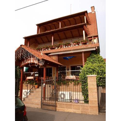 Angela Hotel