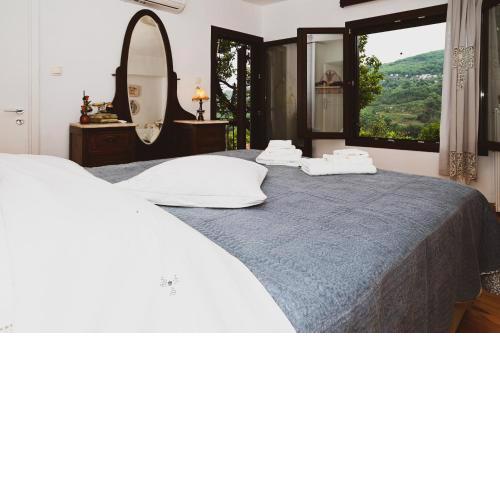 Angelikon Vintage Guest house with free Parking!