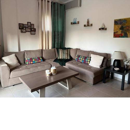 Angelo’s Elegant Summer House
