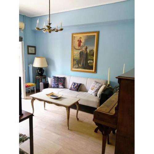 Angelos' Αrt Αpartment