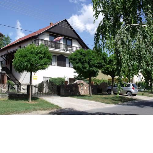 Anikó Apartman