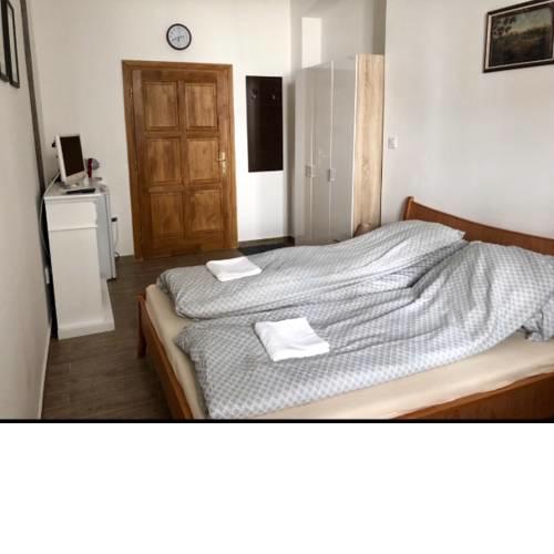 Anna Apartman