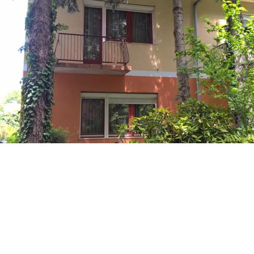 Anna Apartman