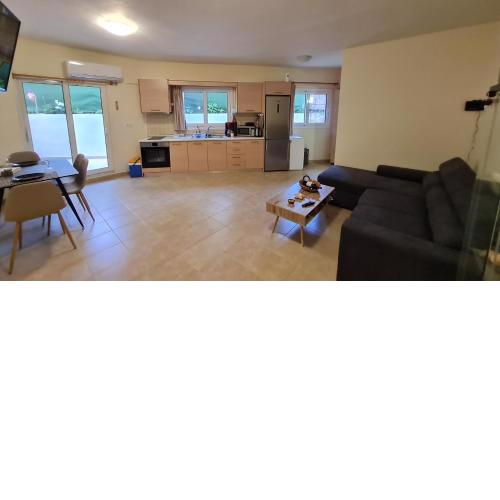 Annie's Apartment