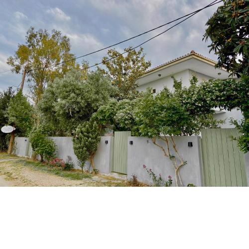 Anthonas House
