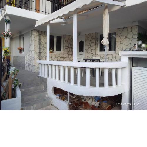 Antonia family house near Airport