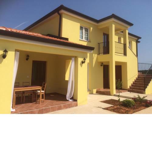 Antonio Solimar Apartments