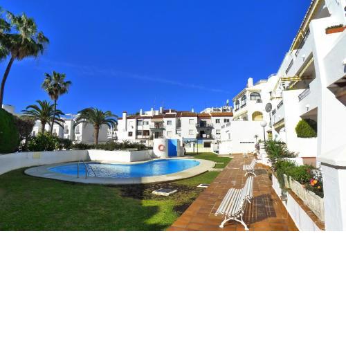 AP387 Alcazaba South View