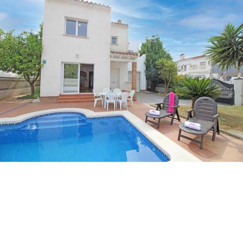 Apart-Rent Casa con Piscina en Puigmal 0143