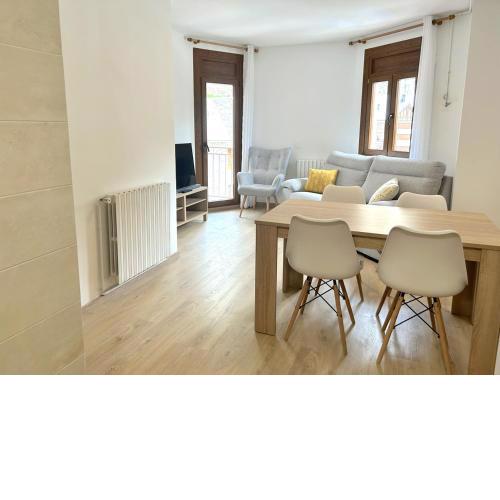Apartament comfortable amb vistes i cèntric by RURAL D'ÀNEU