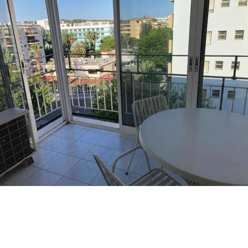 Apartament prop de la platja, dues terrasses
