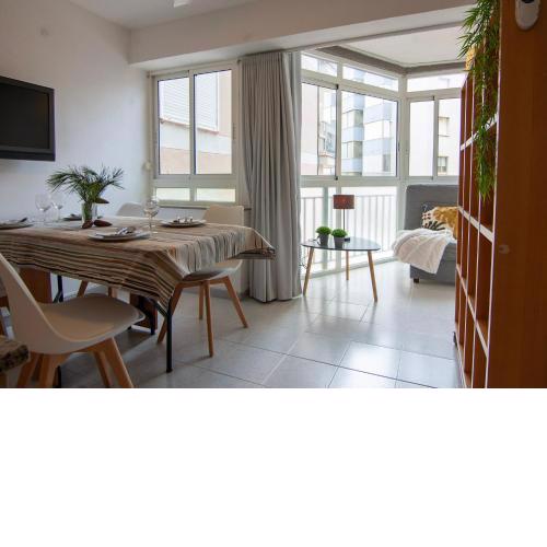 Apartamento 1a línea playa La Pineda y 5 min Port Aventura