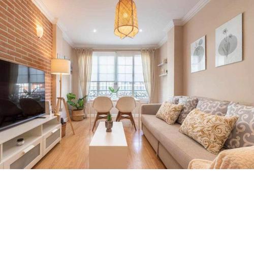 Apartamento 3 en Estadio del Sevilla 8 plazas y m