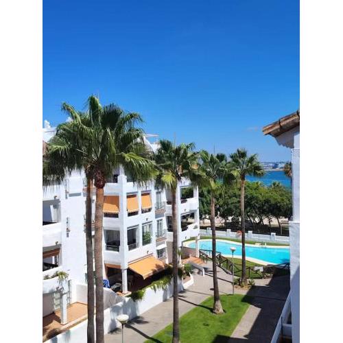 Apartamento a pie de playa con parking privado