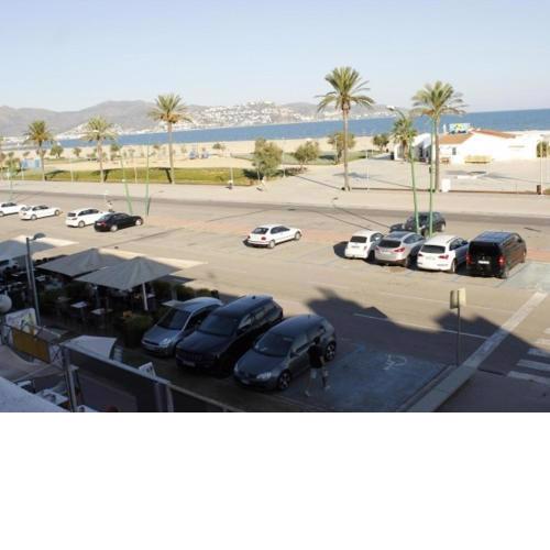 Apartamento Ampuriabrava, 2 dormitorios, 4 personas - ES-288-28