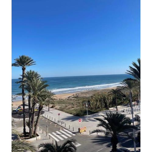 Apartamento Arenales primera línea de playa