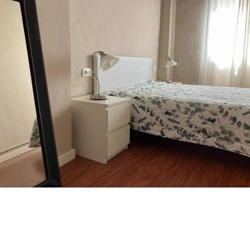 APARTAMENTO CALLE CURIA 6