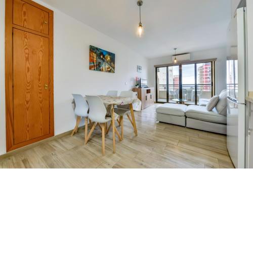 Apartamento "Casa Auri" con Piscina, Wi-fi y Parking Gratis
