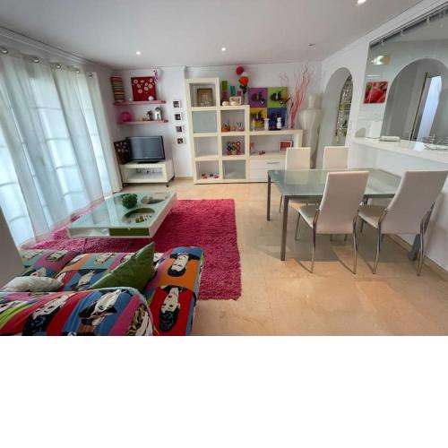 Apartamento Club Náutico con piscina
