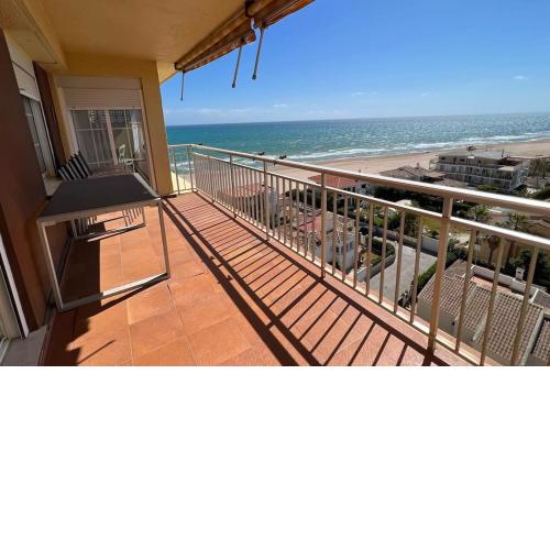 Apartamento con acceso directo a la playa