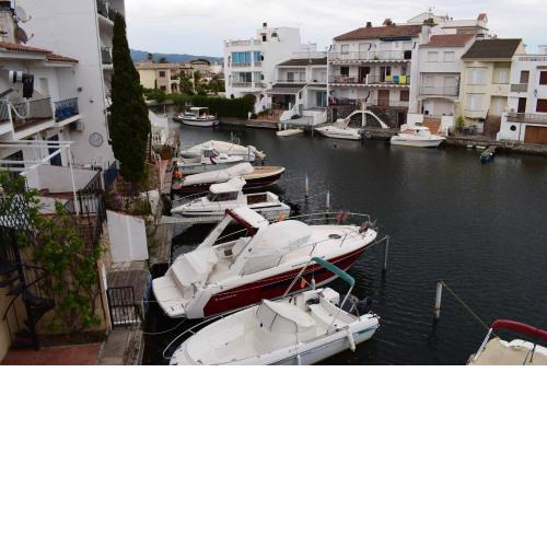 Apartamento con bonitas vistas al canal ref 337
