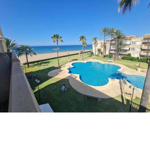 Apartamento con espectaculares vistas al mar