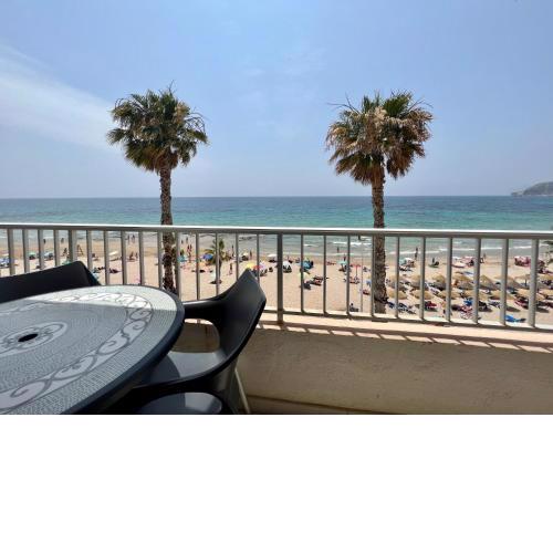 Apartamento con excelente ubicación y vistas al mar