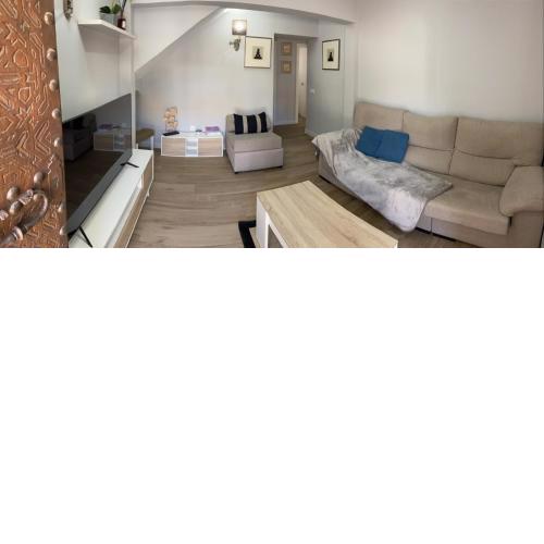 Apartamento con garaje y patio
