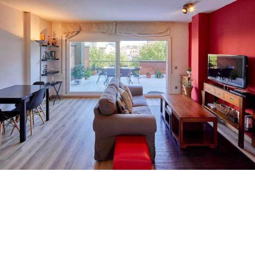 Apartamento con gran terraza en Girona