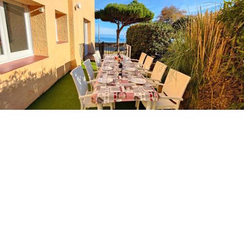 Apartamento con jardín a 11 metros de la playa. B1.