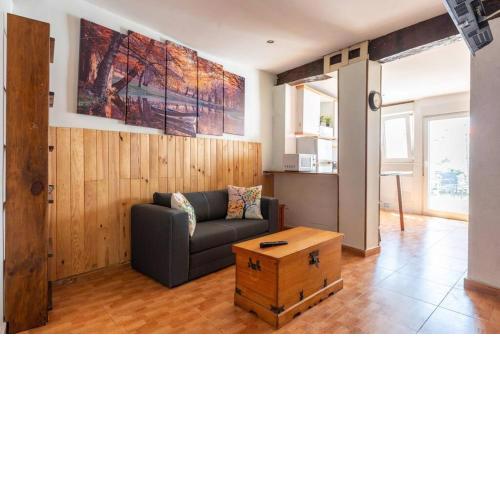 Apartamento con patio privado