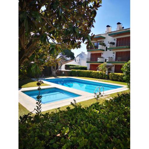 Apartamento con piscina L' Áncora