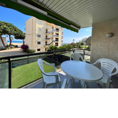Apartamento con piscina y parking en Cambrils Park 104B - INMO22
