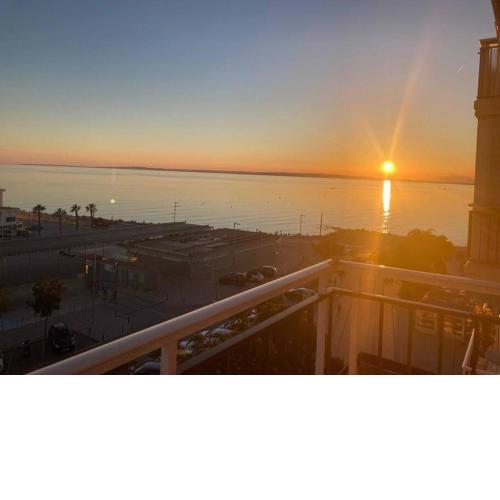 Apartamento con preciosas vistas a pie de playa