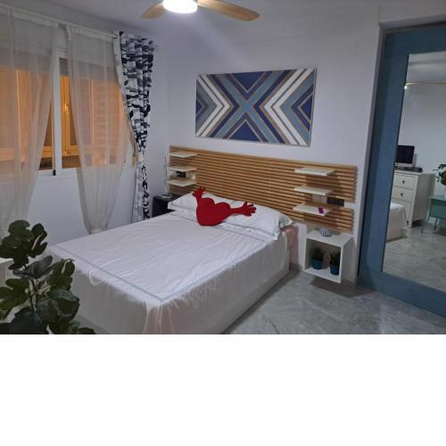 Apartamento con precioso jardin privado