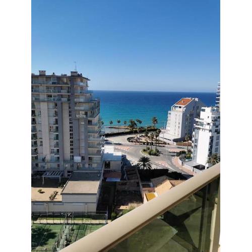 Apartamento con vista al mar y parking