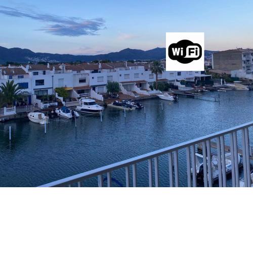 Apartamento con vistas al canal