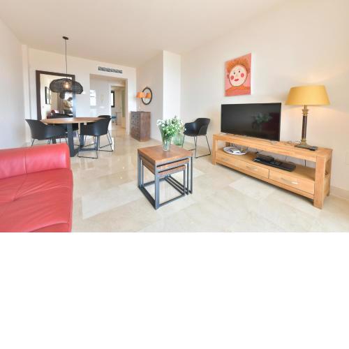 Apartamento con vistas al mar lateral en Torrox Costa