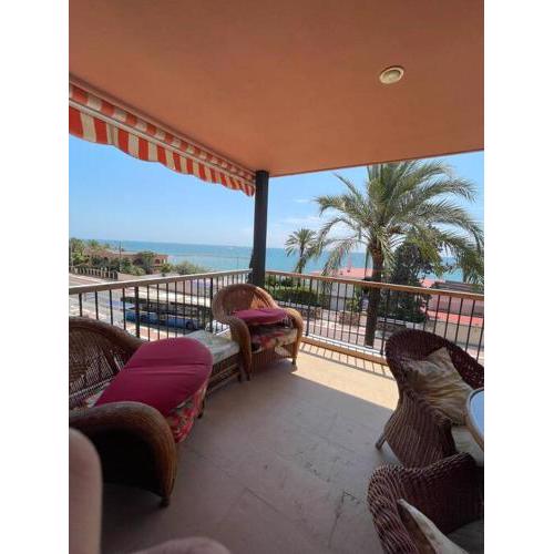 Apartamento coqueto frente al mar