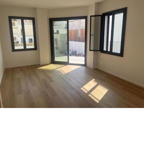 Apartamento de 3 Habitaciones y 2 Baños en Sant Pol de Mar con piscina comunitaria
