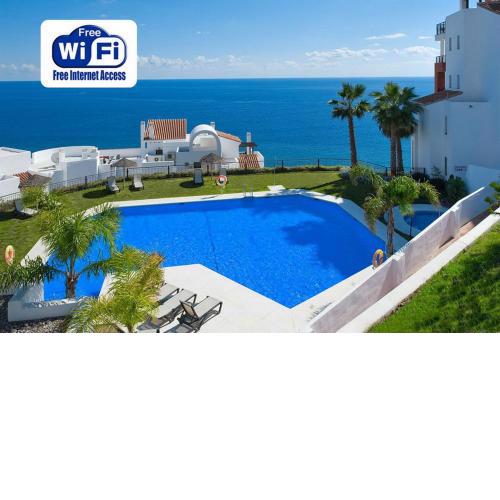 Apartamento de lujo con impresionantes vistas al mar en Torrox Costa