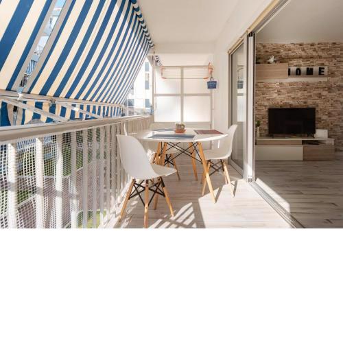 Apartamento Deluxe a 50m de Playa - Aire Wifi Parking