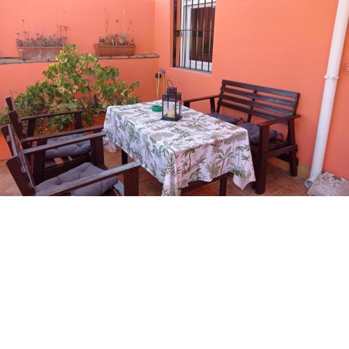 Apartamento, dos dormitorios, tipo ático cerca del centro