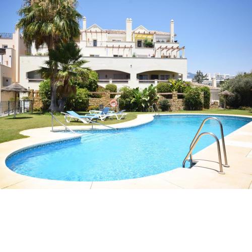 Apartamento en Aloha Royal