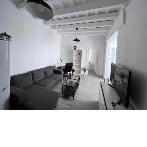 APARTAMENTO EN CÁDIZ