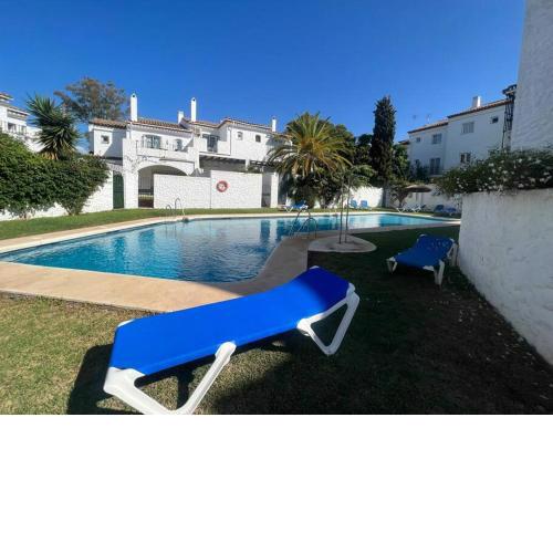 Apartamento en complejo residencial con piscina