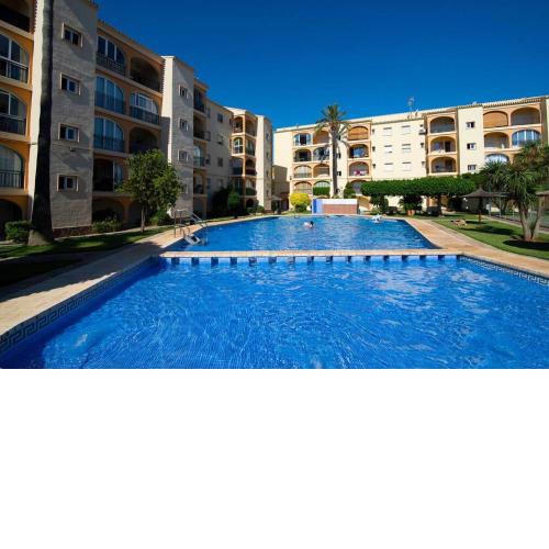 Apartamento en Denia con piscina cerca de la playa